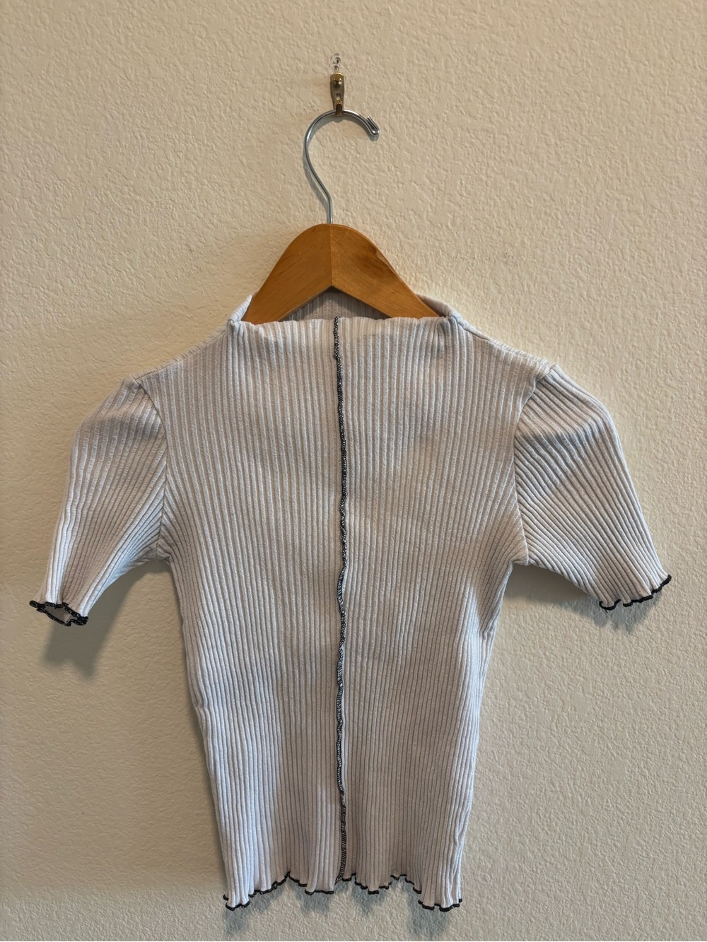 Zara Off White Ribbed Short Sleeve Top with Subtle Trim Boat Neck Ruffle